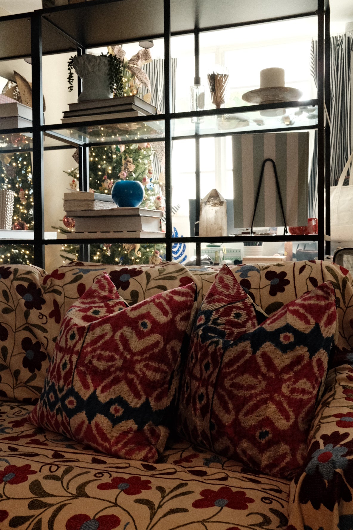 Pink, Blue, Black 20x20 Velvet Double-sided Pillow Set